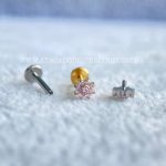 Labret Rosca Interna Titânio Flor Zircônias Rosa - Imagem 3
