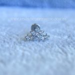 Labret Aço Rosca Interna Flor Zircônias - Imagem 4