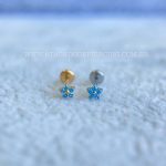 Labret Push Pin Titânio Flor Zircônias Azul