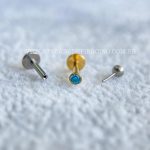 Labret Titânio Push Pin Zircônia Cravejada Azul - Imagem 3