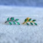 Labret Rosca Interna Titânio Ramo Zircônias Esmeralda