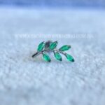 Labret Rosca Interna Titânio Ramo Zircônias Esmeralda - Imagem 3