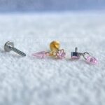 Labret Rosca Interna Ponto de Luz Titânio Zircônias Rosa - Imagem 3